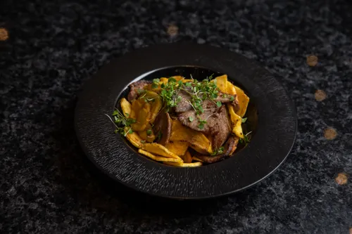 Home-style potatoes with meat