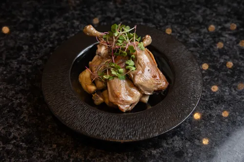 Chicken with mushrooms in oil