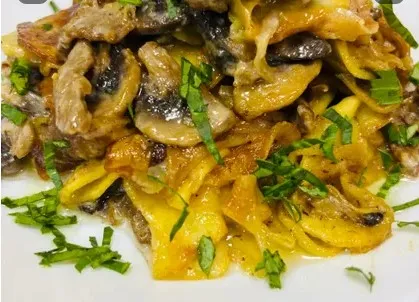 Home-style potatoes with mushrooms