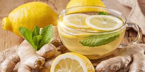 Tea with ginger and lemon