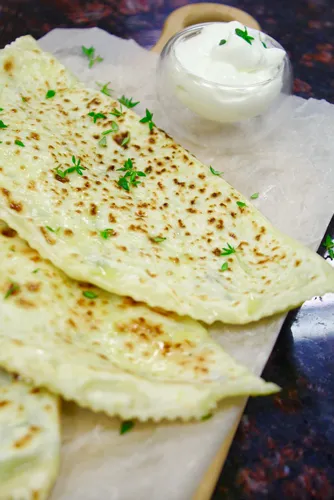 Qutab with greens