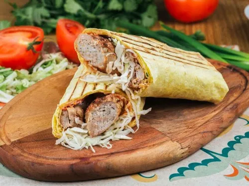 Lula kebab in lavash