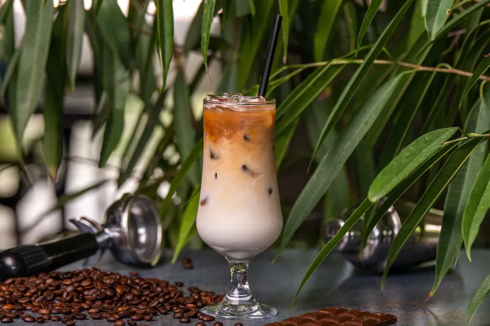ICED LATTE
