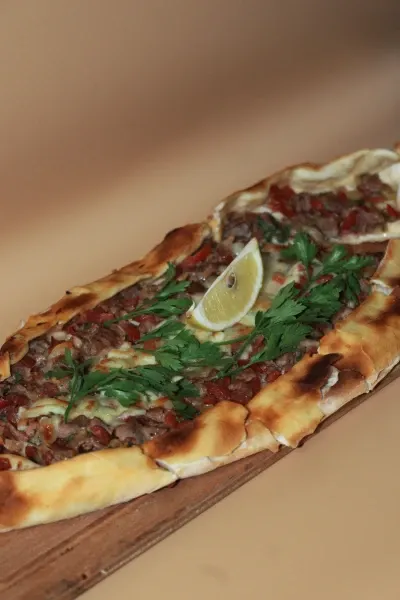 Pide with sliced ​​meat and cheese