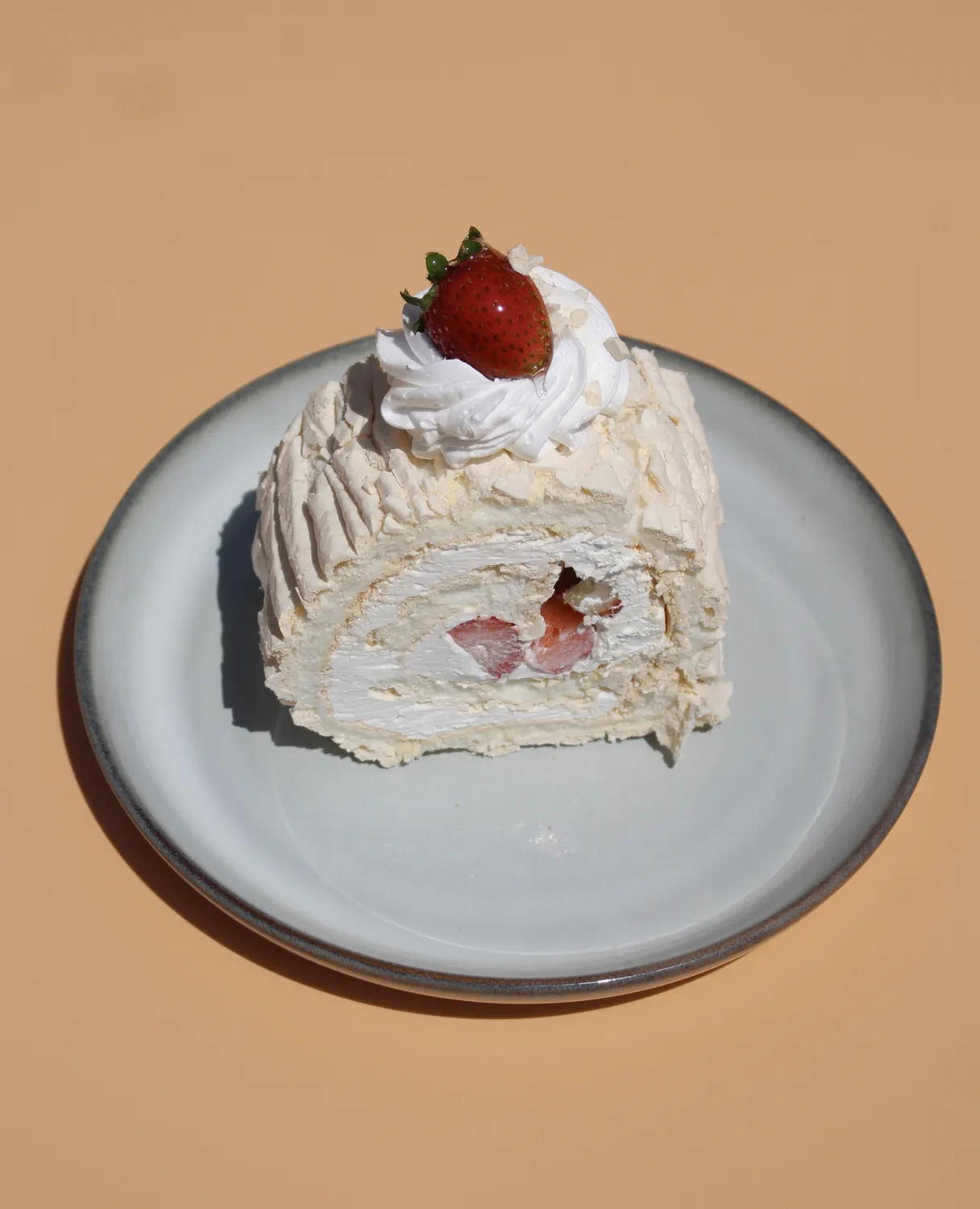 Meringue roll