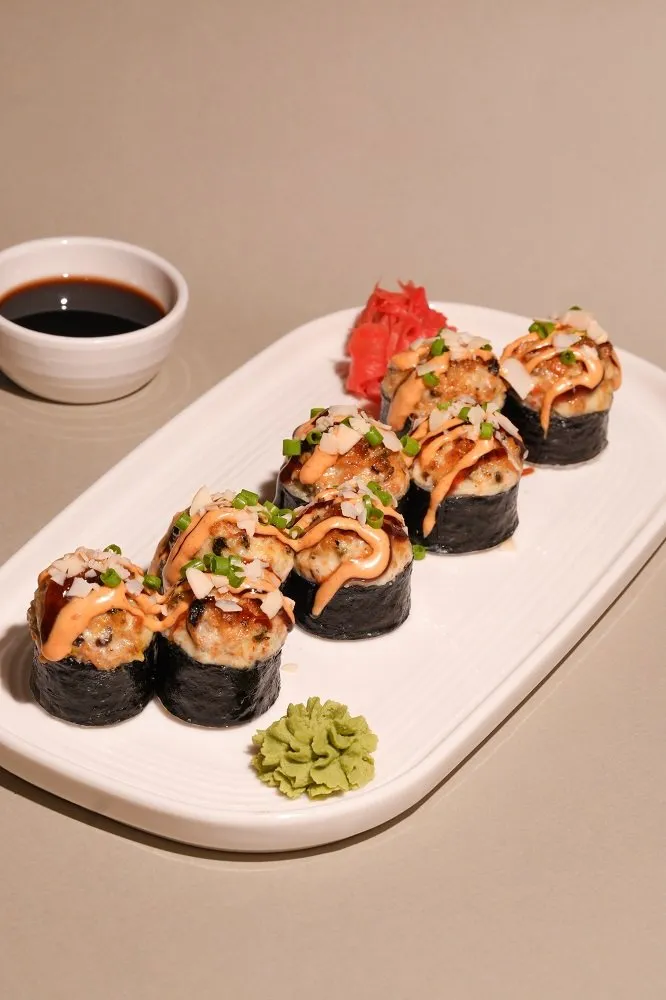 Baked mussel roll